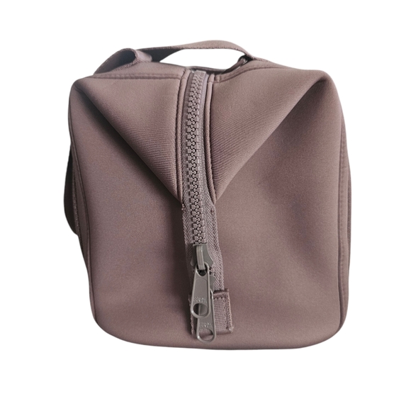 Medium Lando Neoprene Carryall Bag - Picture 5 of 15